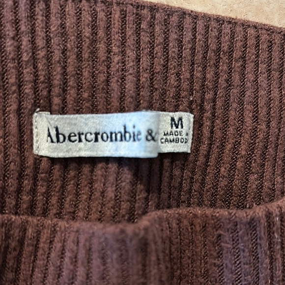 Abercrombie & Fitch Other - Abercrombie & Fitch Men's Turtleneck Sweater in Rich Brown